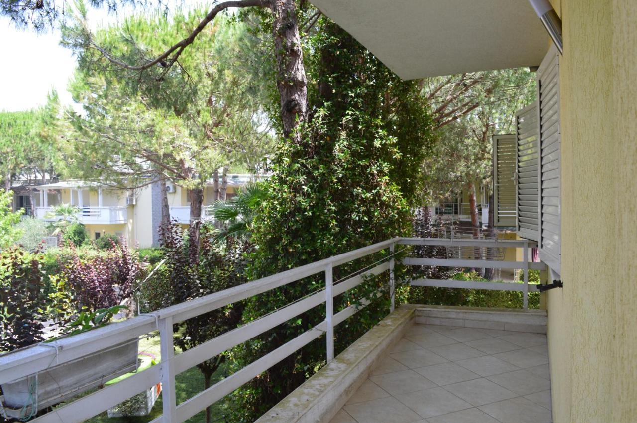 A Cozy Duplex In The Lalzi Bay Vila Durrës Exterior foto