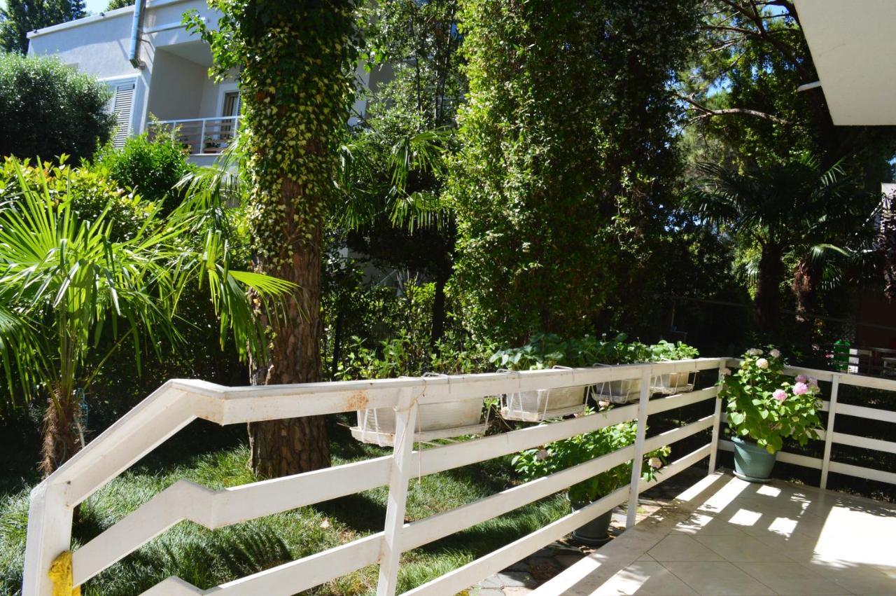 A Cozy Duplex In The Lalzi Bay Vila Durrës Exterior foto